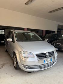 Volkswagen Touran 2.0 Conceptline Ecofuel