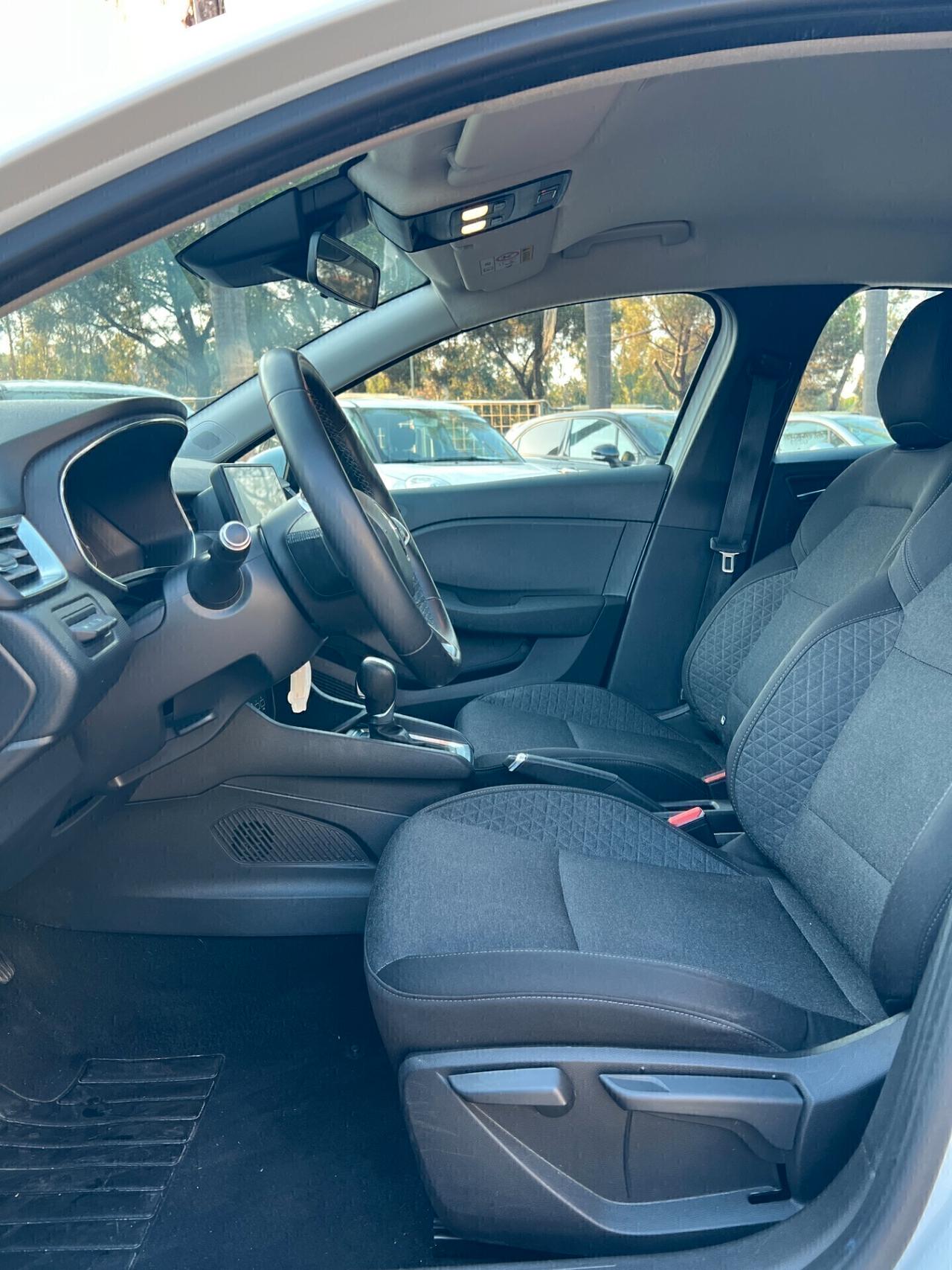 Renault Clio Hybrid E-Tech 140 CV 5 porte Intens