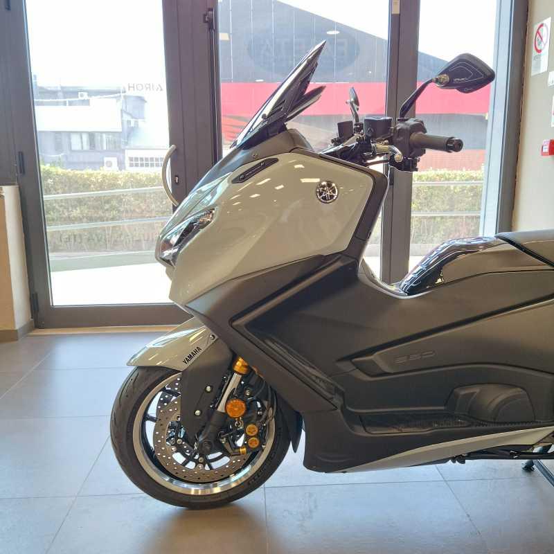 Yamaha T-Max 560 Tech Max - 2025