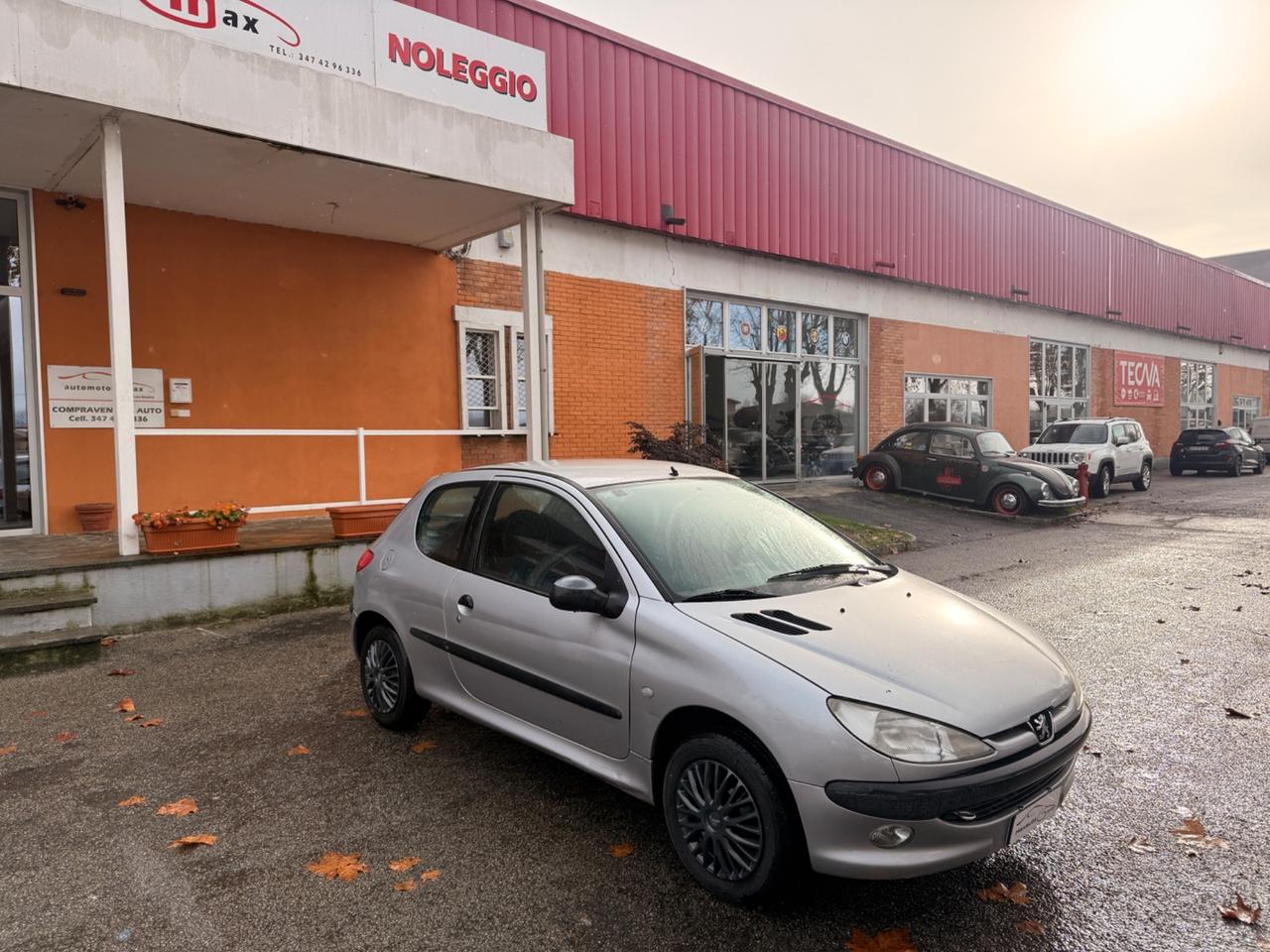Peugeot 206 1.1 3p. XT