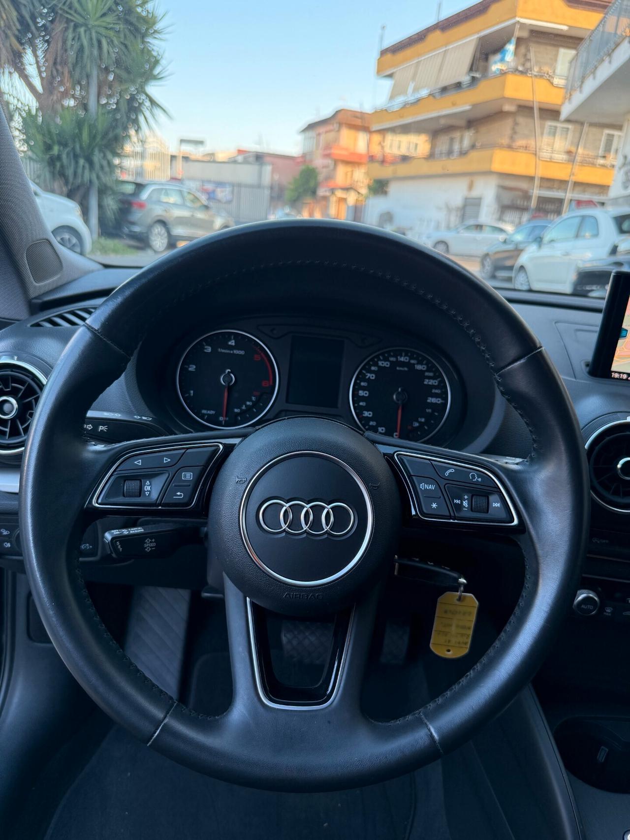 Audi A3 SPBK 2.0 TDI 150 CV S-TRONIC SPORT