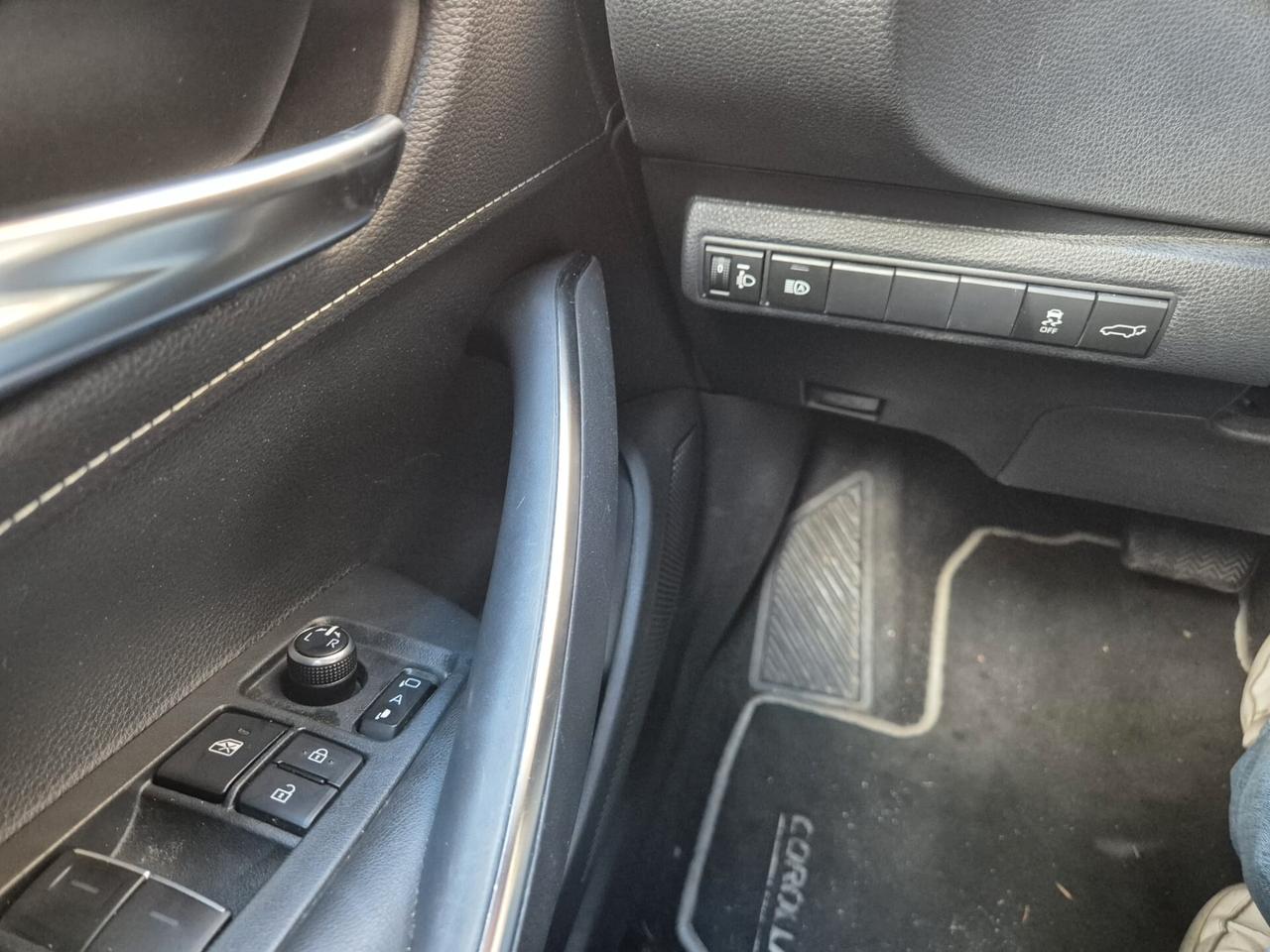 Toyota Corolla TS 1.8 Hybrid Business - NO OBBL. FINANZIAMENTO