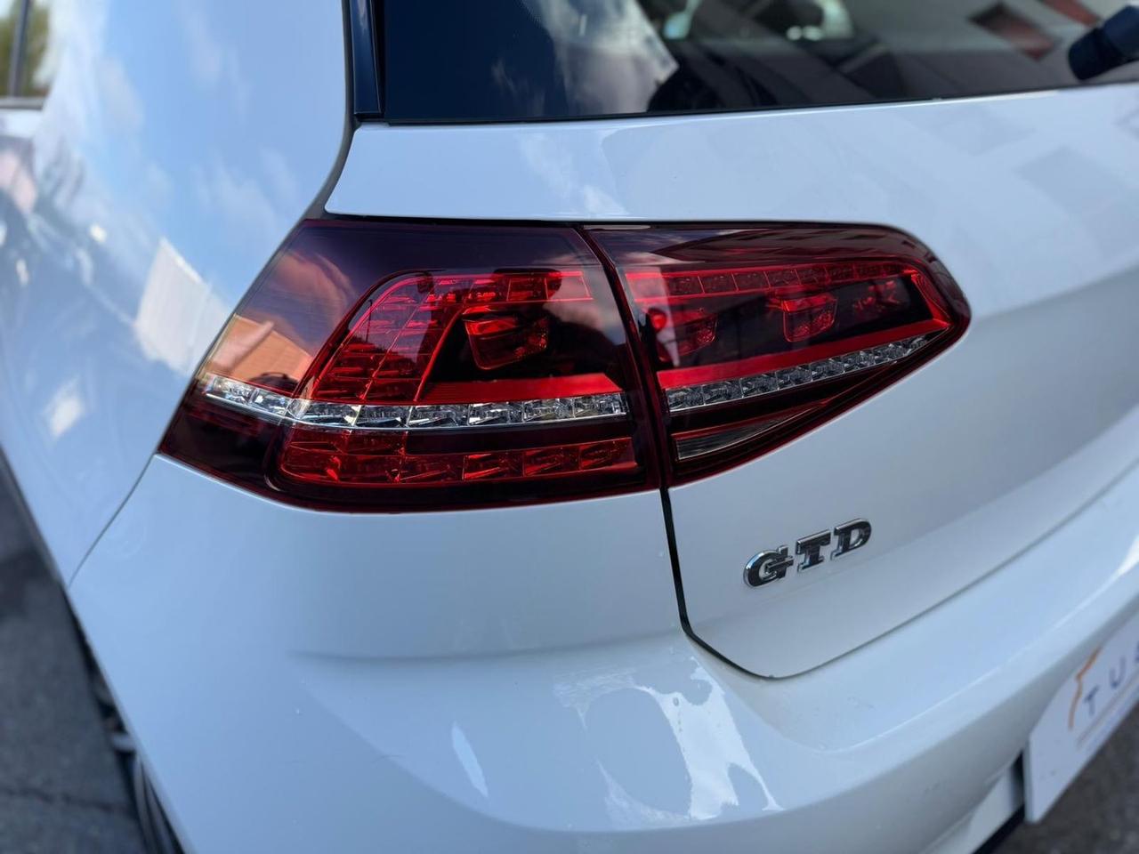 Volkswagen Golf Business 2.0 TDI GTD #8062