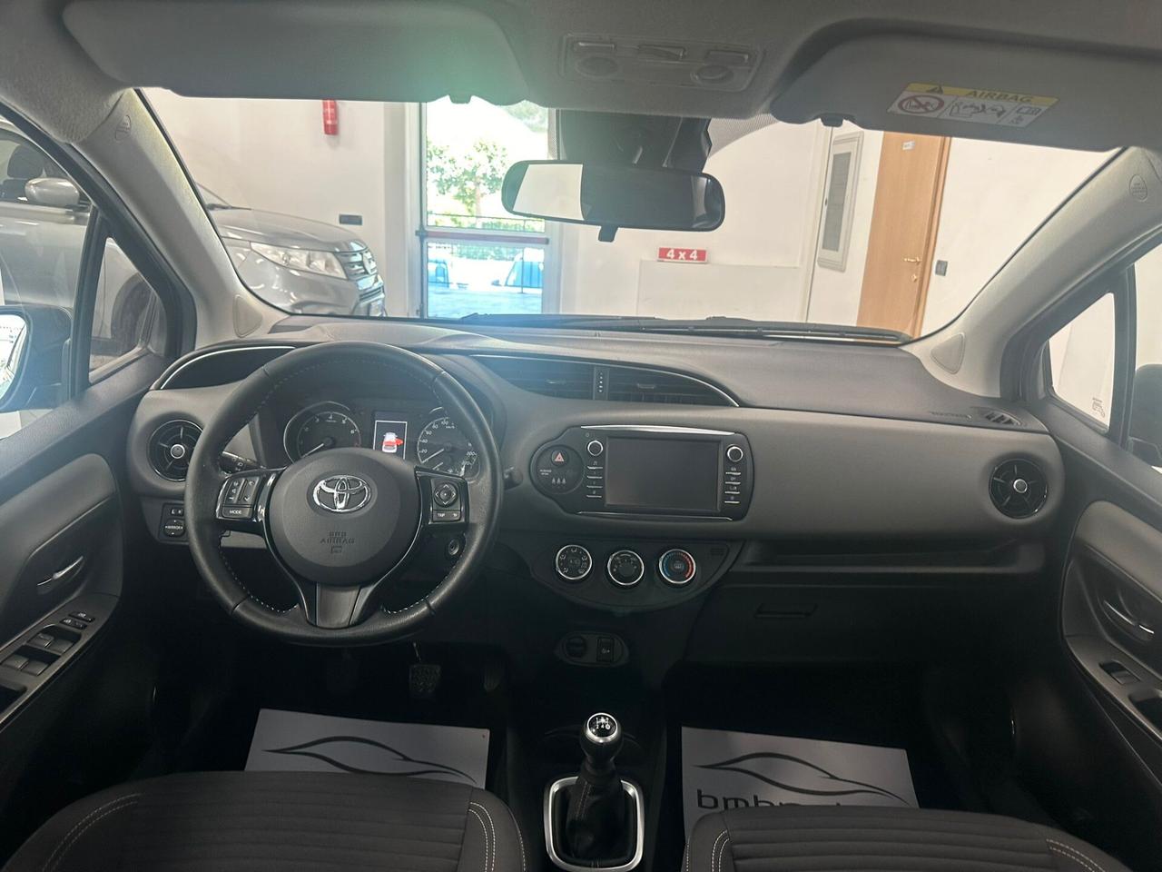 Toyota Yaris 1.0 72 CV 5 porte Lounge