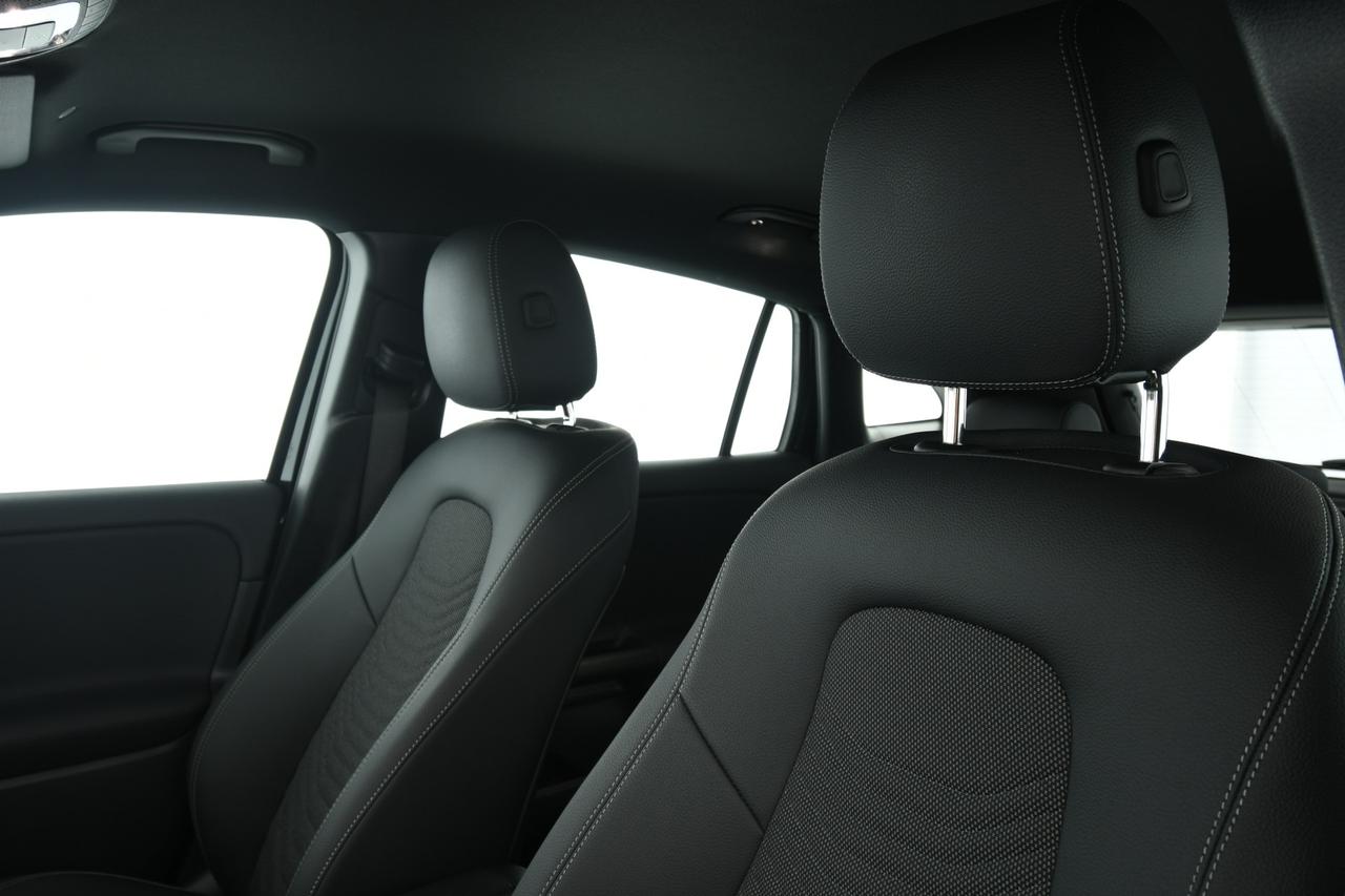 Mercedes-Benz GLA 180 d Advanced auto NEOPATENTATI+CAMERA+LED