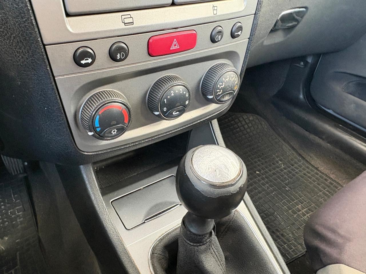 Alfa Romeo 147 1.9 JTD (120) 5 porte Exclusive