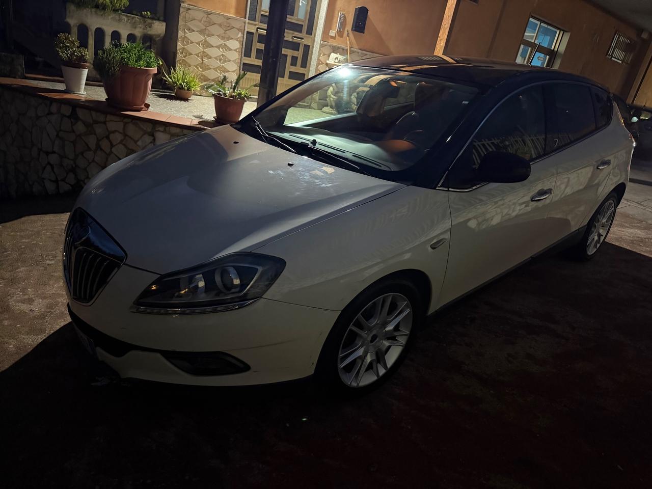 Lancia Delta 1.6 MJT DPF Argento