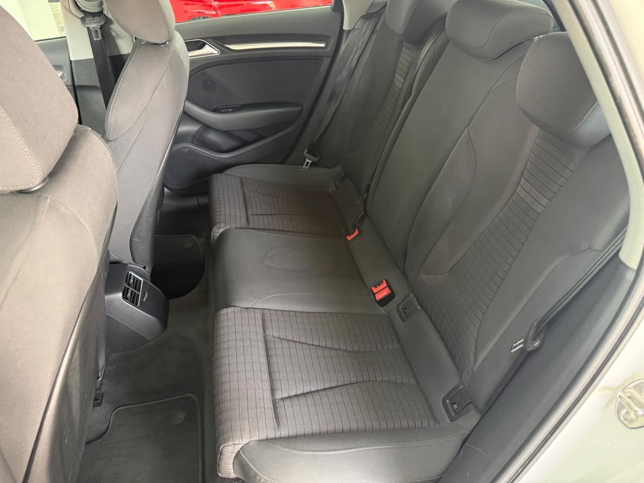 Audi A3 SPB 1.6 TDI 116 CV S tronic Sport
