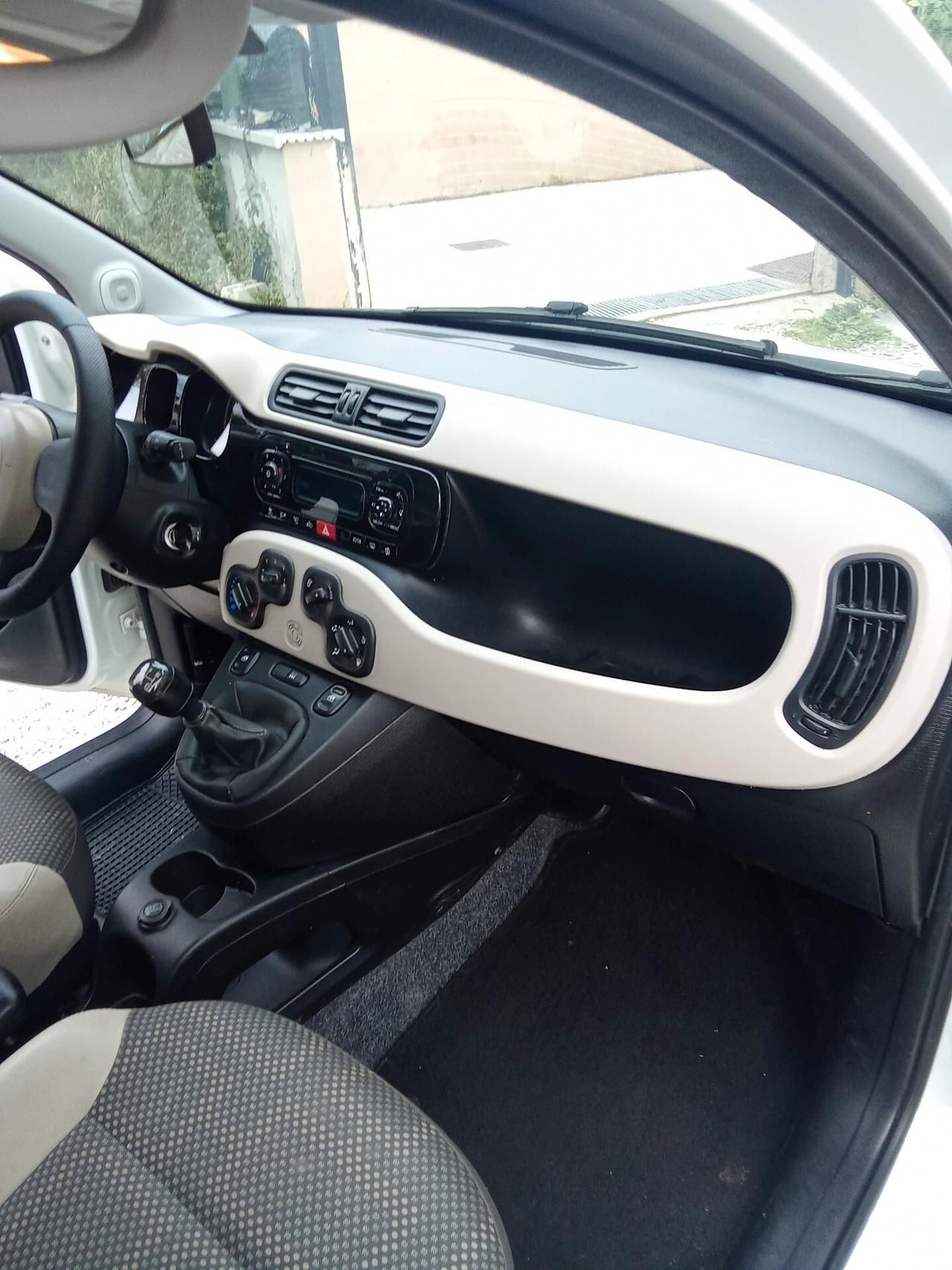 Fiat Panda 1.3 MJT 95 CV S&S 4x4 016