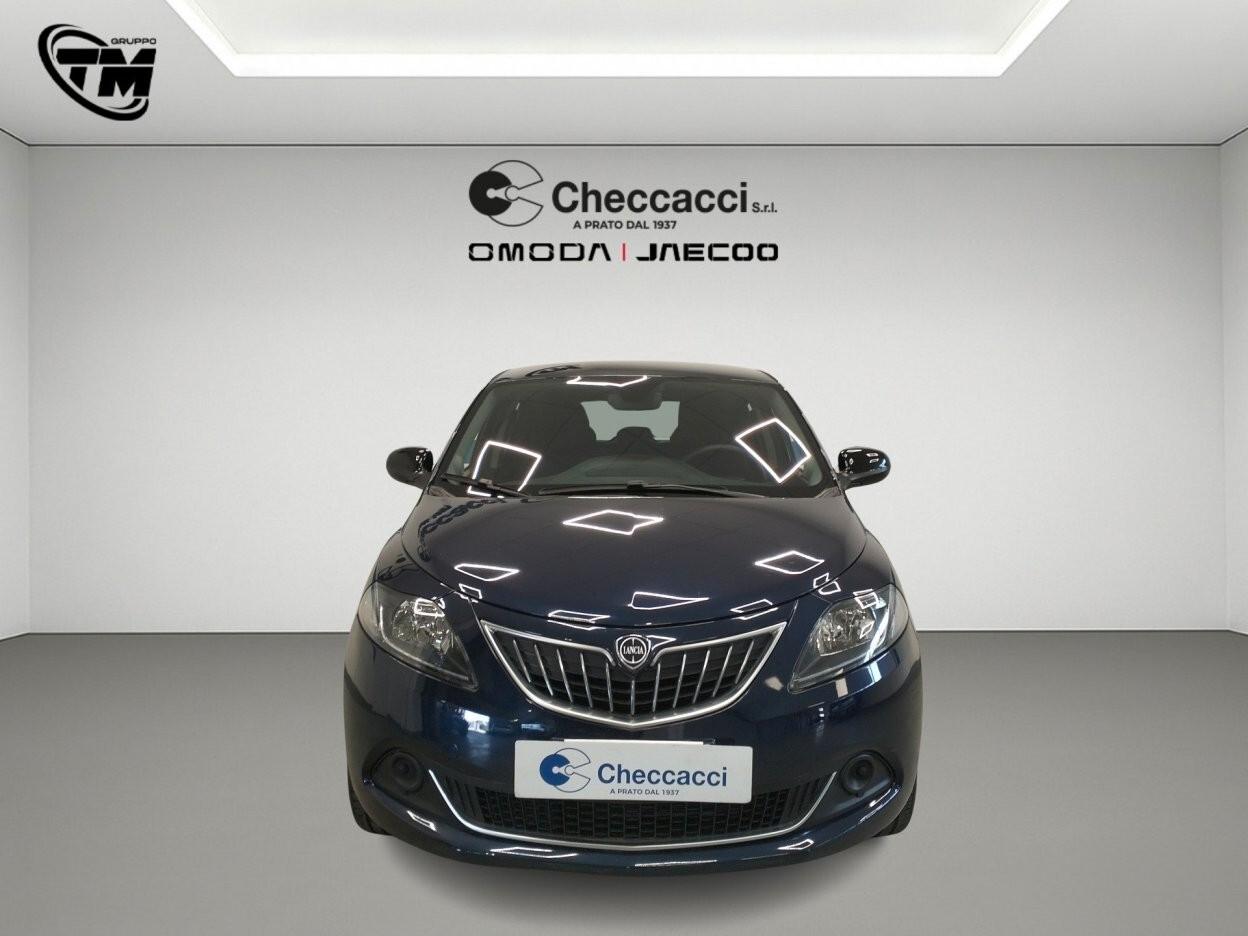 Lancia Ypsilon 1.0 FireFly 5 porte S&S Hybrid Ecochic Silver