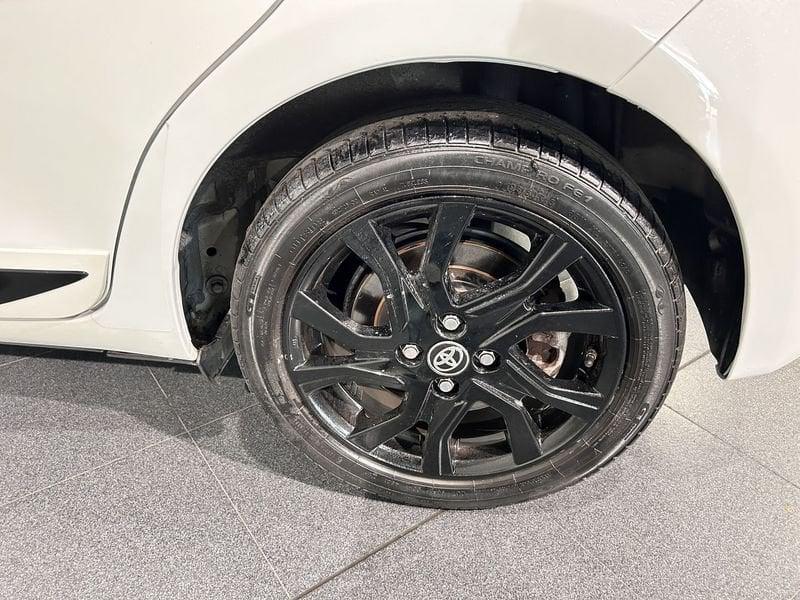 Toyota Yaris Hybrid 1.5 Hybrid Trend White Edition AREA C FREE