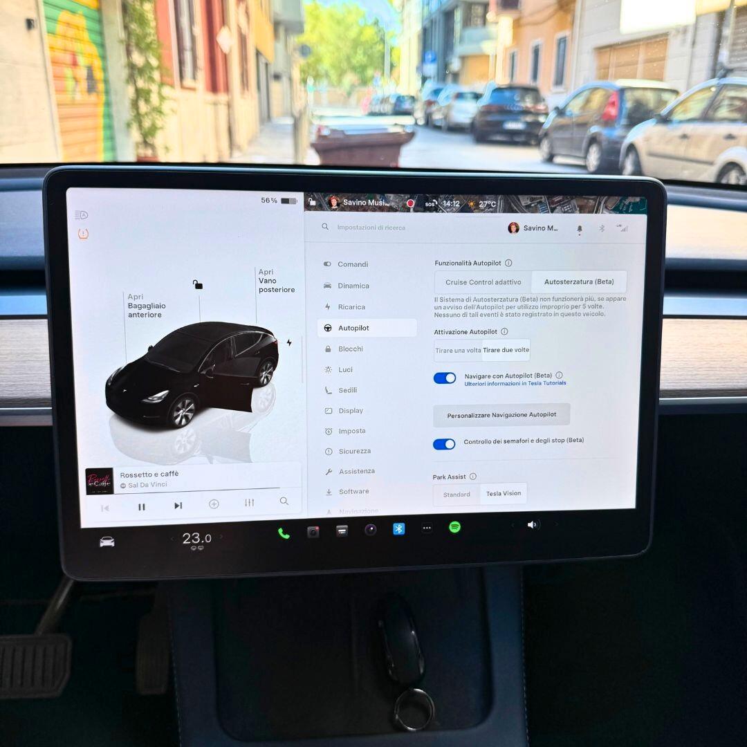 Tesla Model Y Long Range AWD