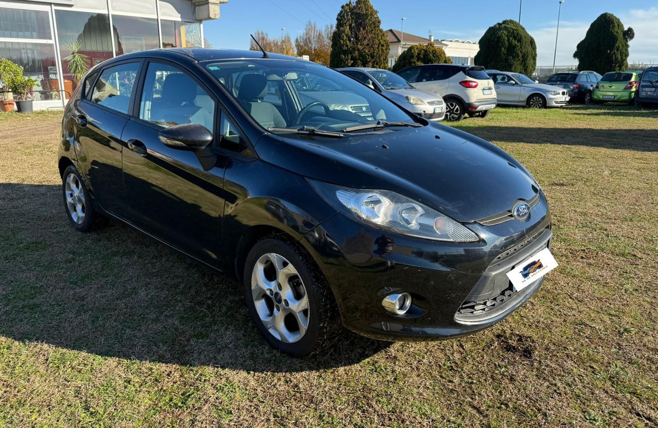 Ford Fiesta 1.4 TDCi 70CV 5 porte