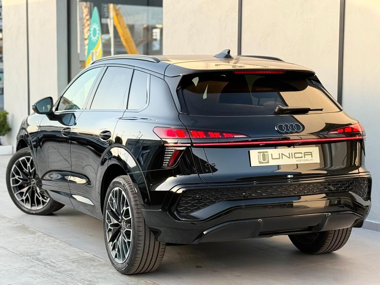 Audi Q3 2.0 TDI 150 CV S Tronic Line MY2026 PRONTA CONSEGNA REALE IVA ESPOSTA