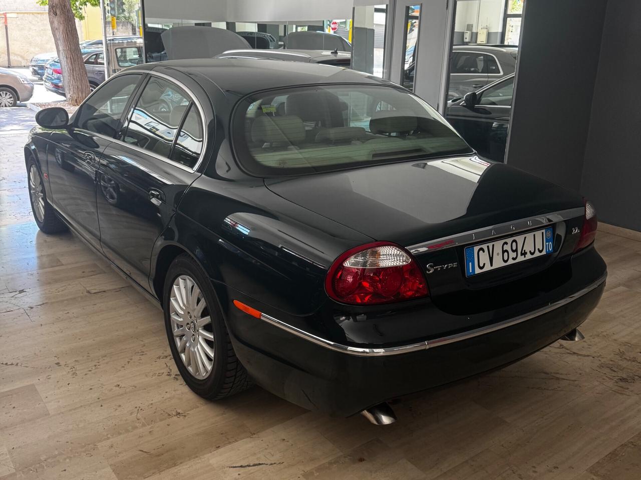 Jaguar S-Type 2.7 diesel V6 Executive