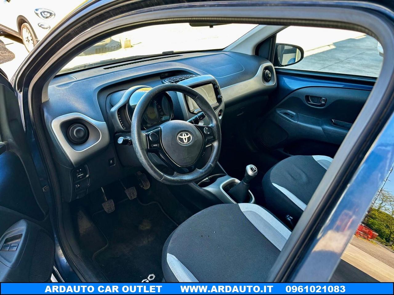 Toyota Aygo 1.0 VVT-I X-BLACK 69 CV