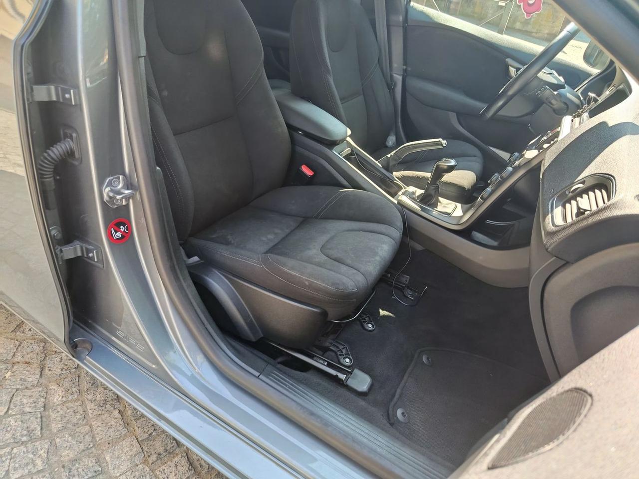 Volvo V40 Business 2.0 D2 #10316