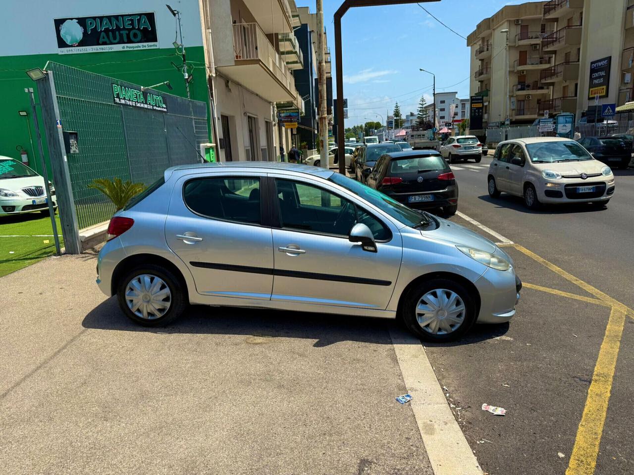 Peugeot 207 Plus 1.4 HDi 70CV 5 porte