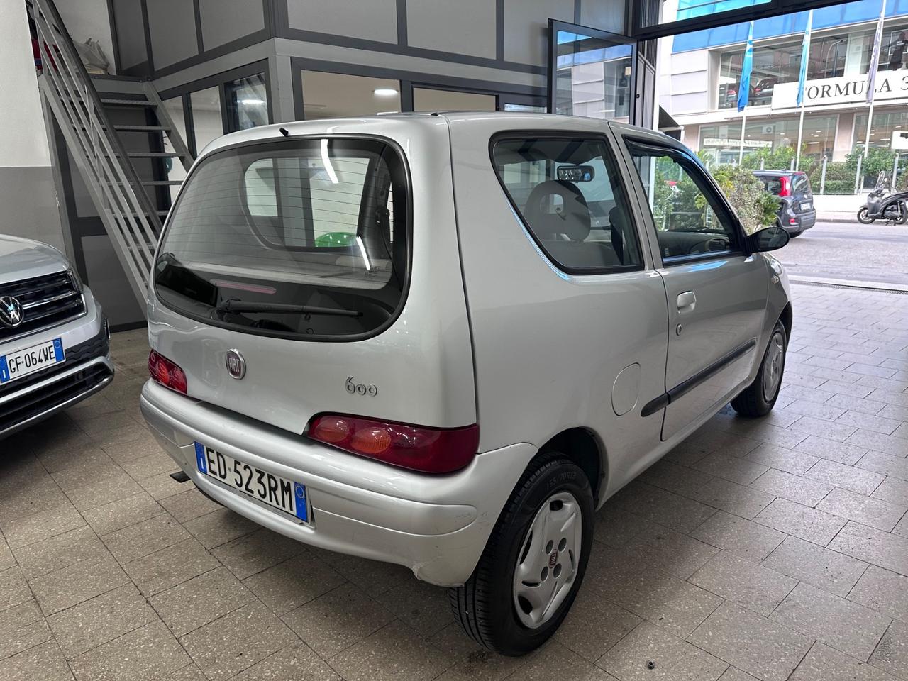 Fiat 600 1.1 Active 2010