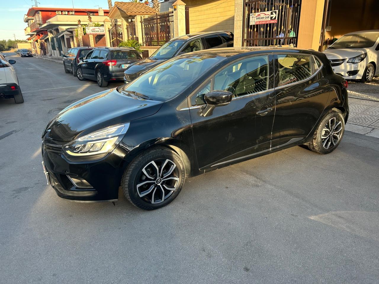 Renault Clio dCi 8V 75 CV 5 porte Moschino Zen