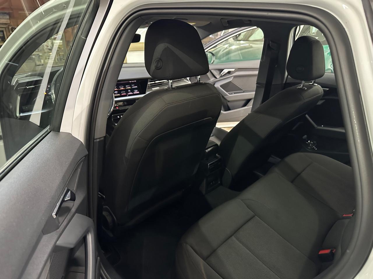 Audi A3 Sedan 35 TDI S line edition