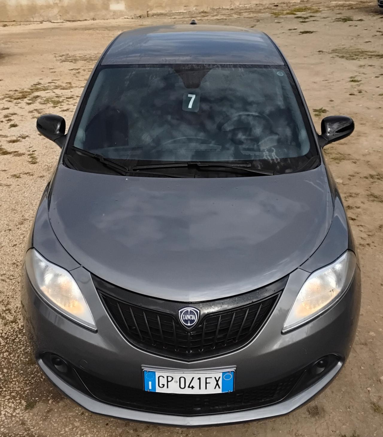 Lancia Ypsilon 1.0 FireFly 5 porte S&S Hybrid UnYca