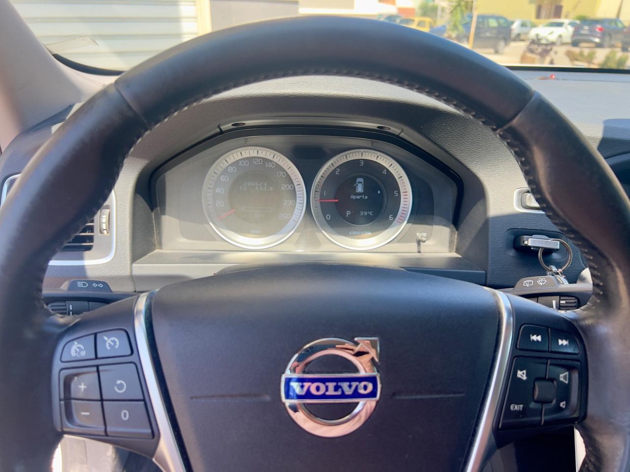 Volvo V60 D5 AWD Geartronic Summum