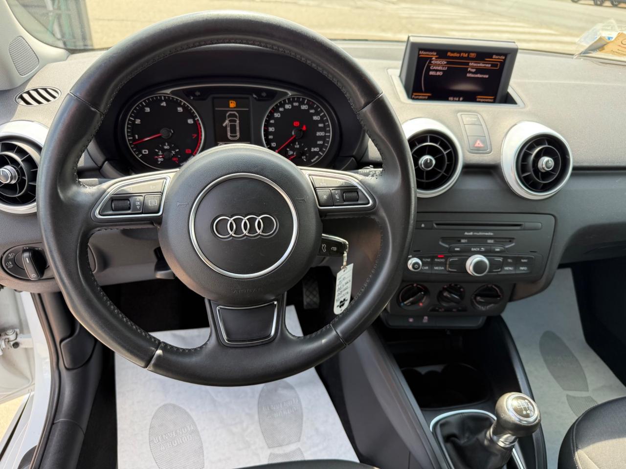 Audi A1 1.2 TFSI S line 5 PORTE -NEOPATENTATI