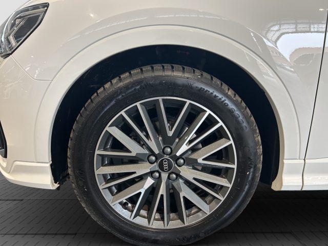 AUDI Q3 Q3 35 TDI S tronic Identity Black