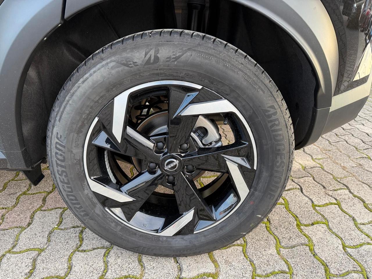 Nissan Juke 1.0 DIG-T 114 CV N-Connecta