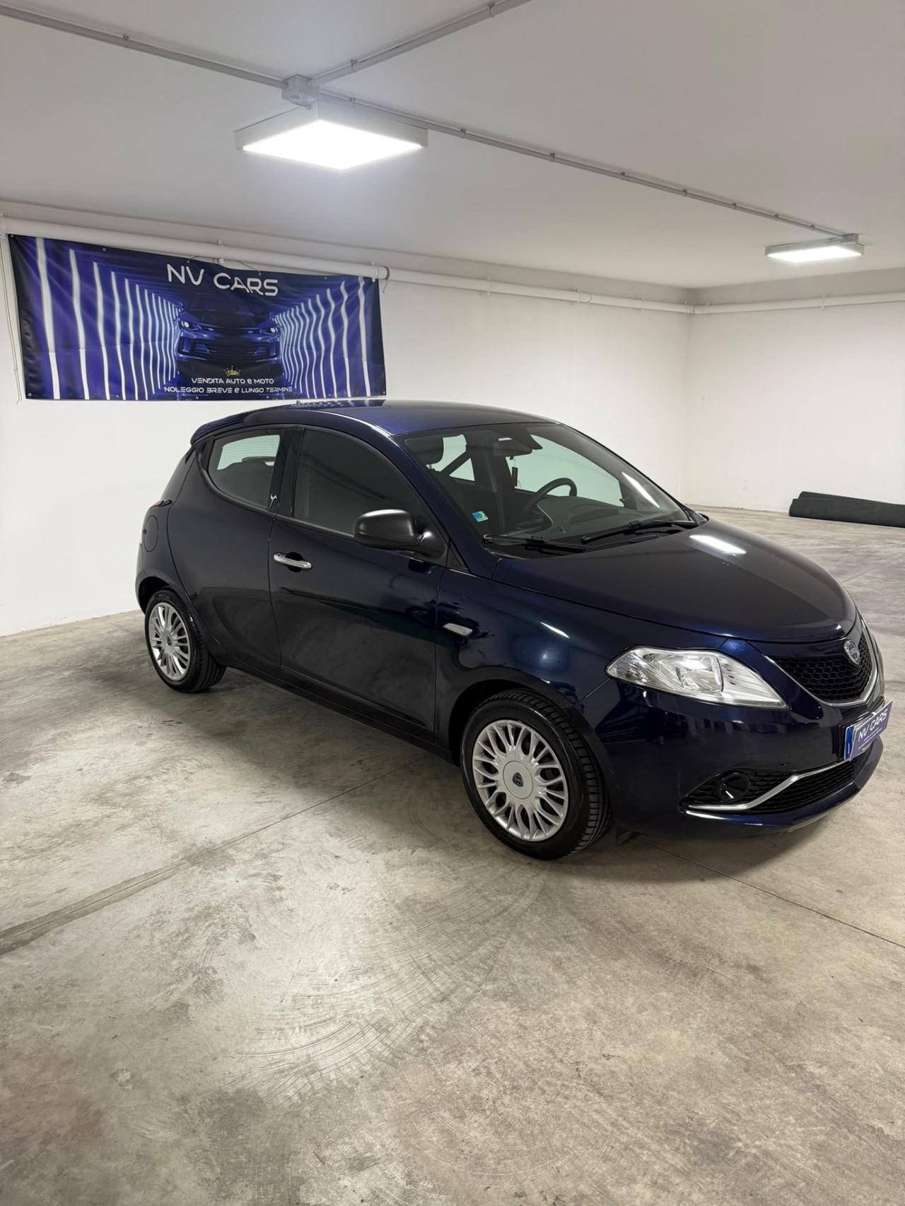Lancia Ypsilon 1.2 69 CV 5 porte GPL Ecochic Platinum