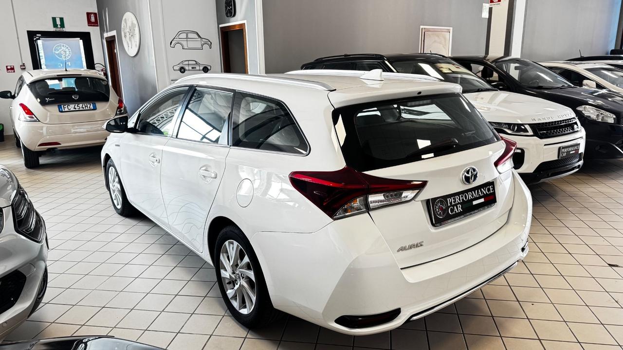Toyota Auris Touring Sports 1.8 Hybrid Lounge