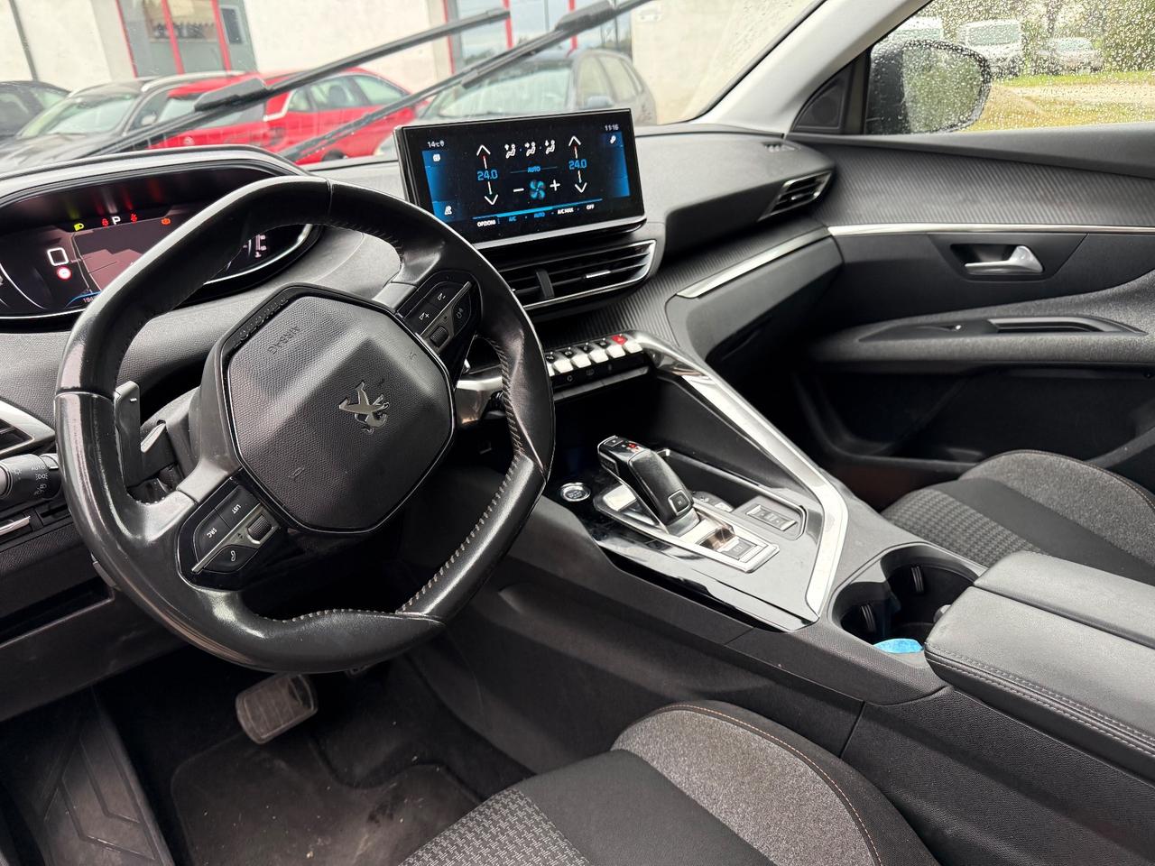 Peugeot 3008 BlueHDi 130 S&S EAT8 Active Pack