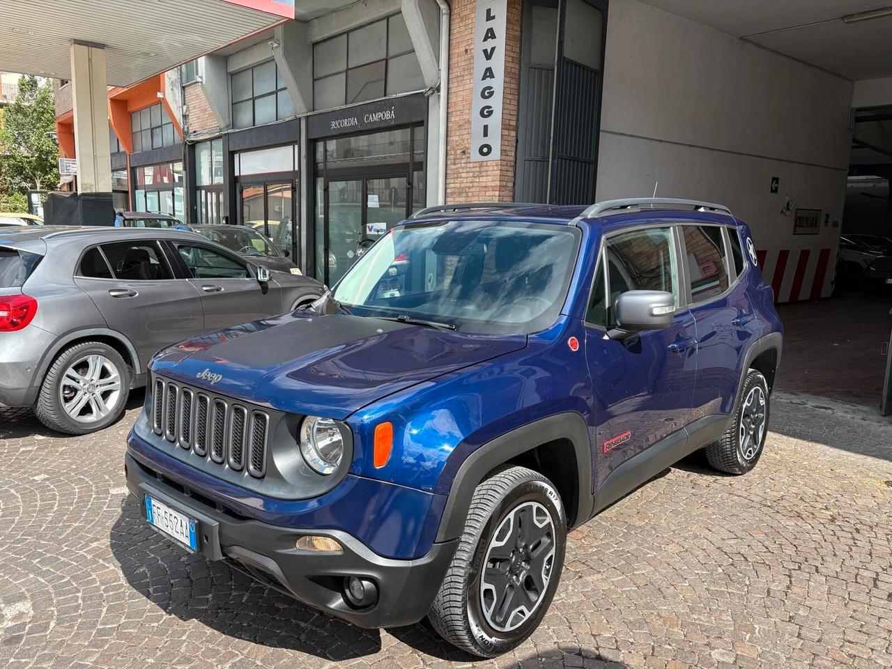 Jeep Renegade 2.0 Mjt 4WD Active Drive Sport