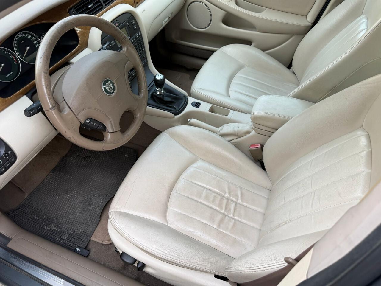 Jaguar X-Type 2.5 V6 24V cat Executive 4X4 - GPL