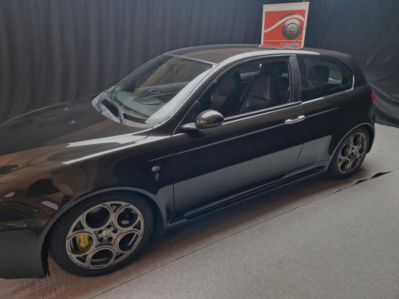 Alfa Romeo 147 3.2i V6 24V GTA ASI CON CRS