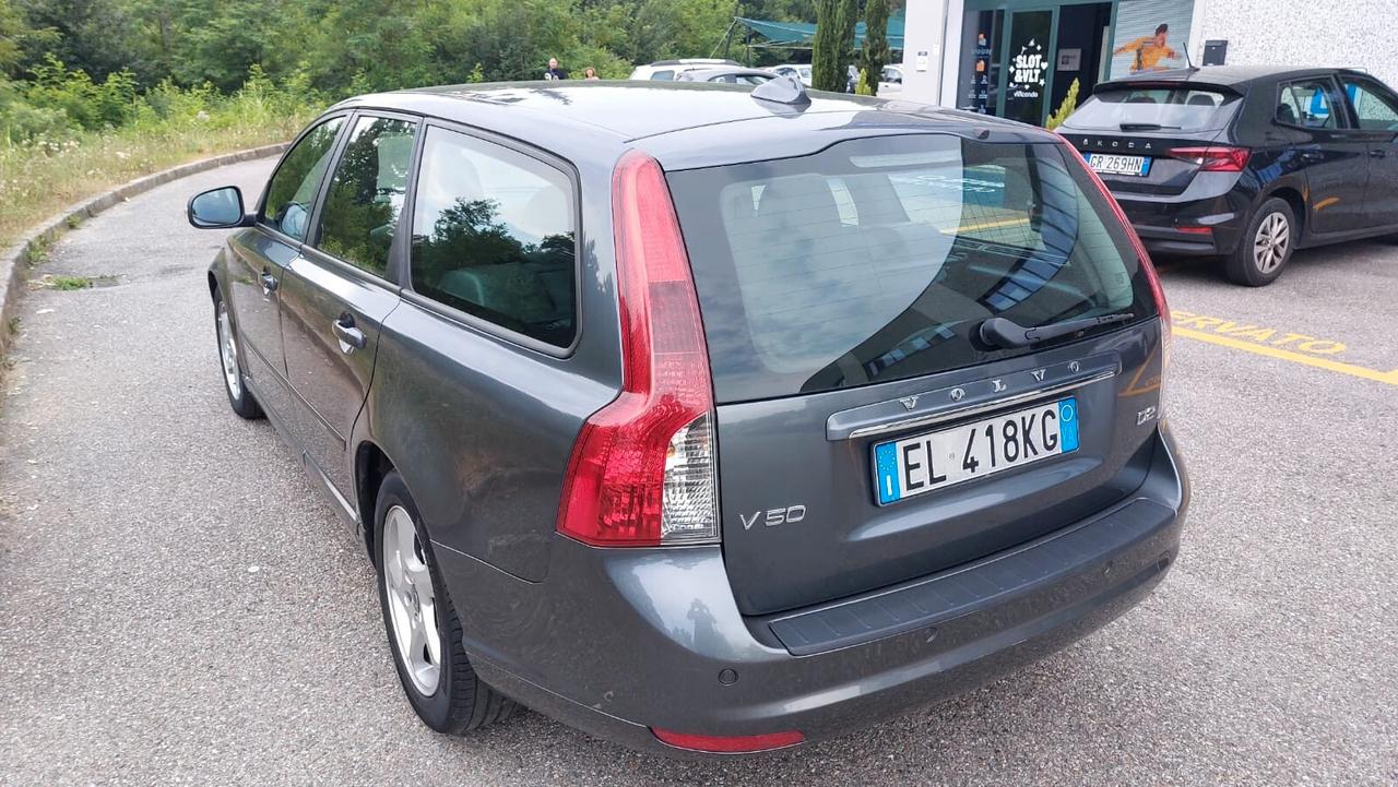 Volvo V50 D2 POLAR