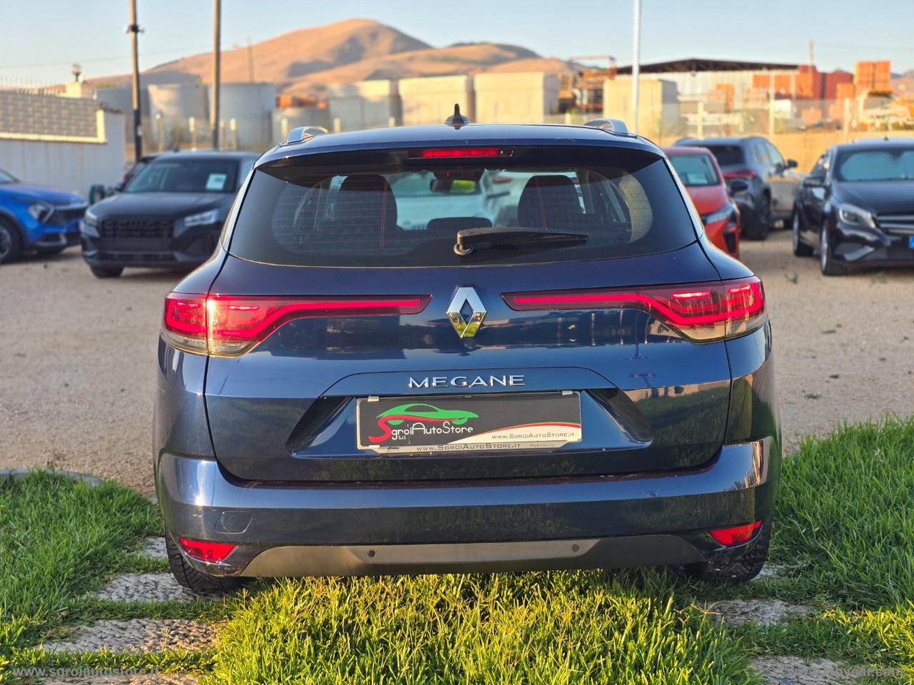 RENAULT Mégane Sporter Blue dCi 115CV EDC Bus.