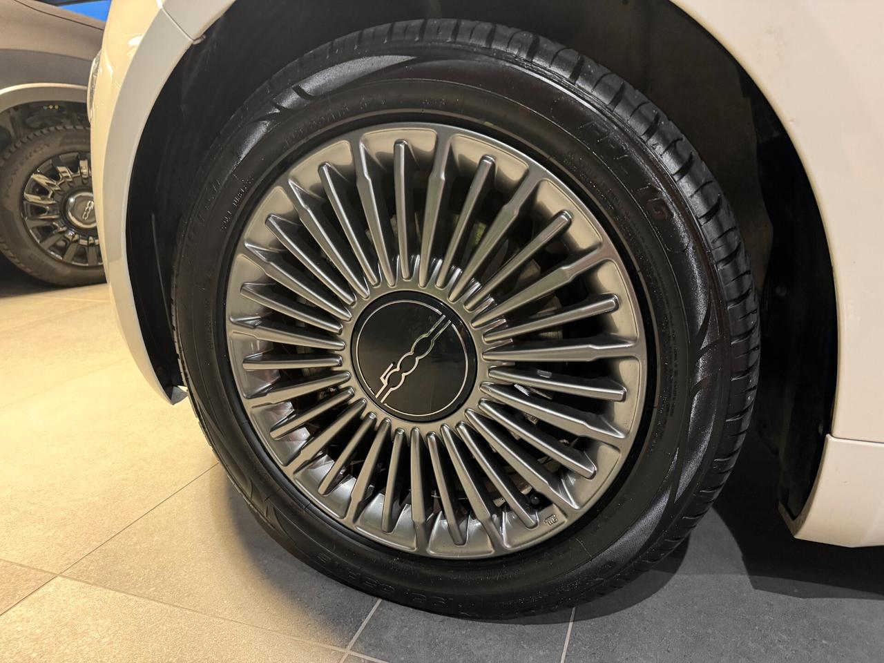FIAT 500E 42 KWH 118CV ICON 2021
