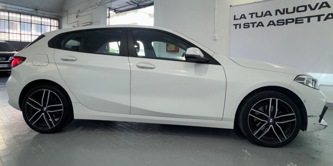 Bmw 118 118d 5p. Advantage