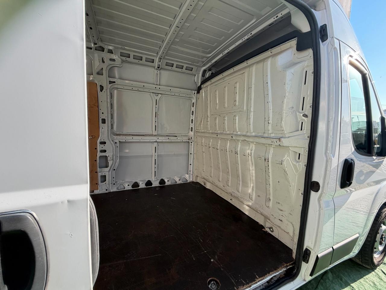 FIAT DUCATO PROFESSIONAL 35 2023 L3H2 2.2 140CV LEGGI