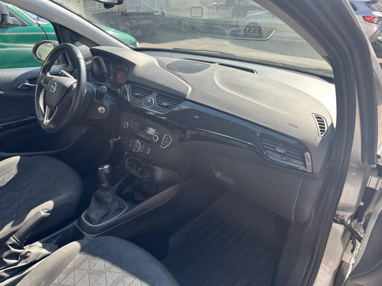 Opel Corsa 1.2 5 porte Black Edition - AUTONAVIGLI