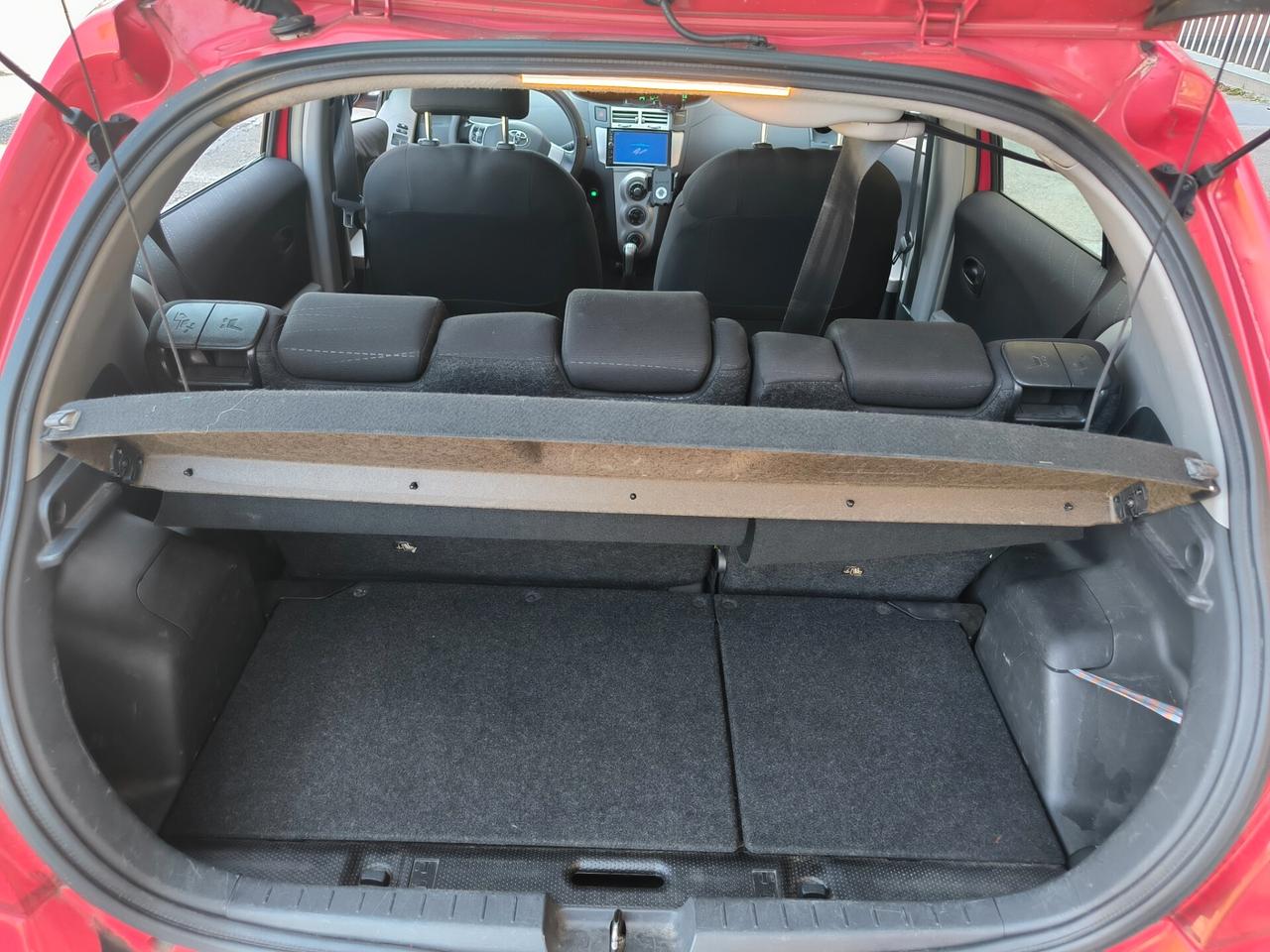 Toyota Yaris 1.0 5 porte Sol