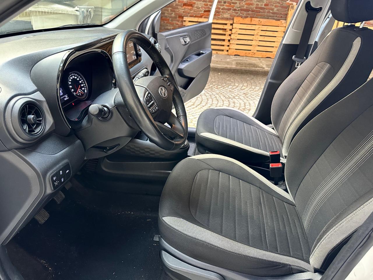 Hyundai i10 1.0 UNIPROPRIETARIO - Km 35.035