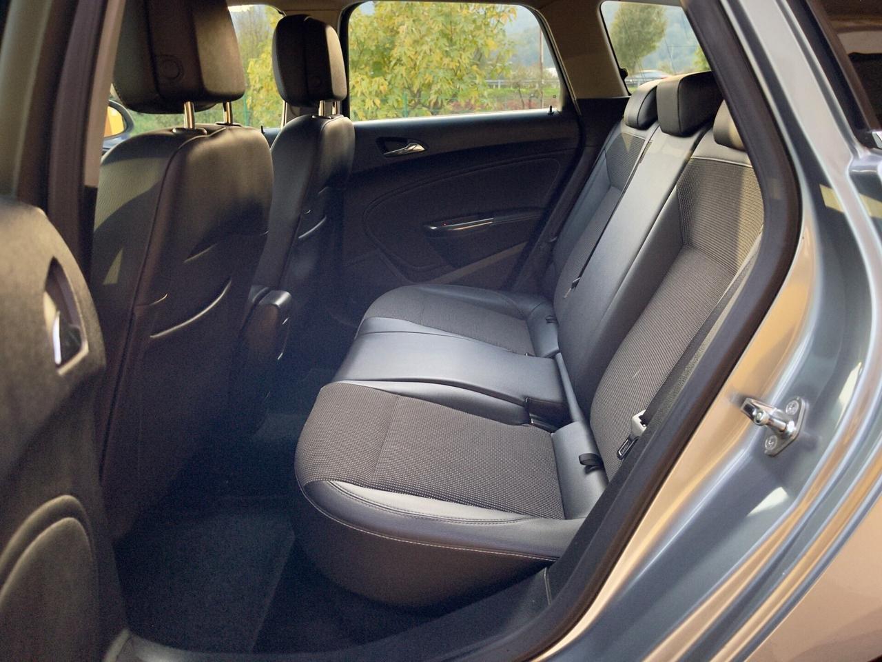 Opel Astra 1.7 CDTI 110CV Sports Tourer Cosmo