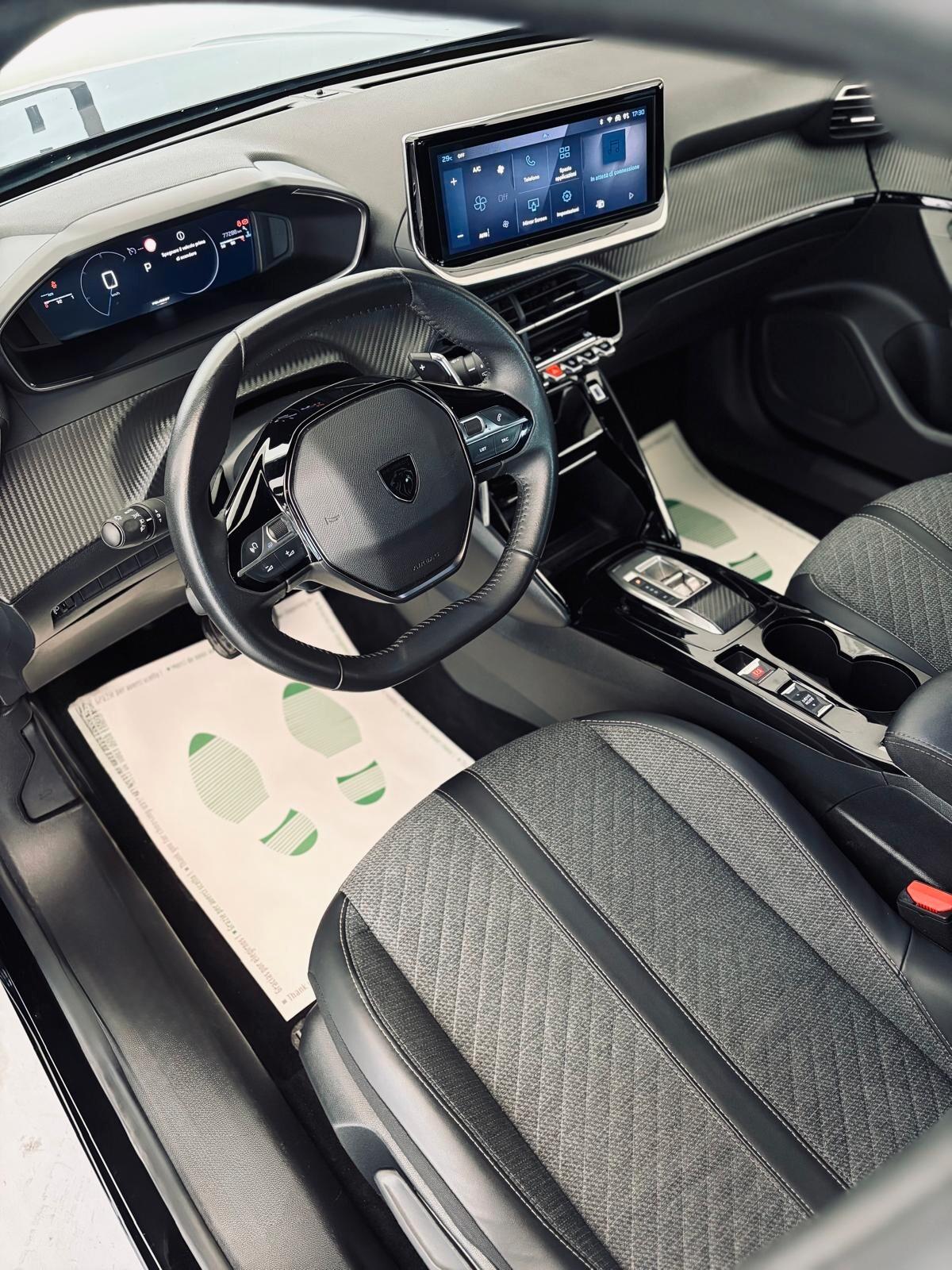 Peugeot 2008 130CV EAT8 Allure