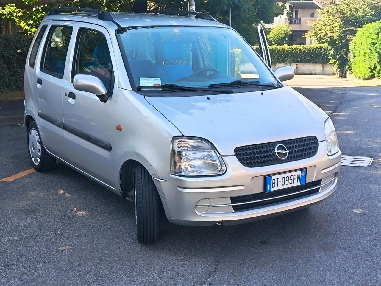 Opel Agila 1.2 16V Comfort