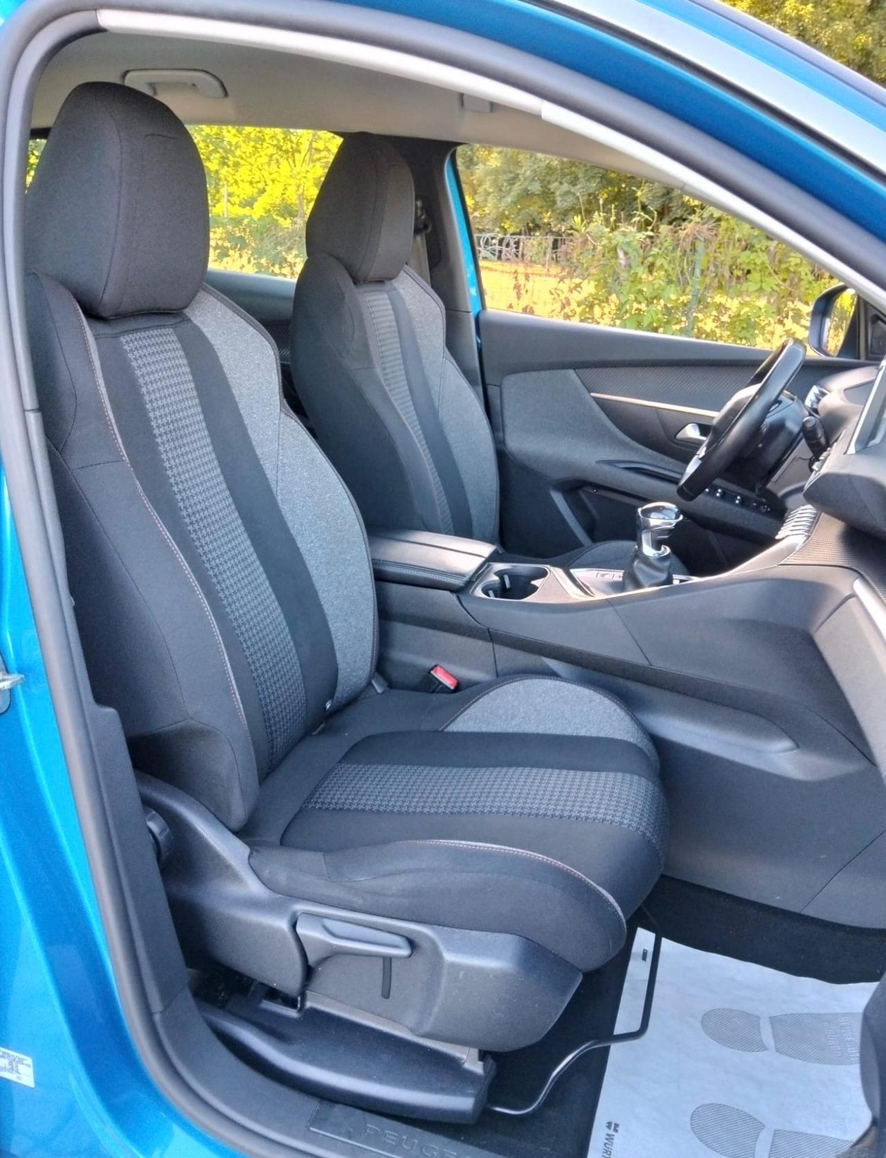 Peugeot 3008 BlueHDi 130 S&S Allure Pack*Navi*Camera
