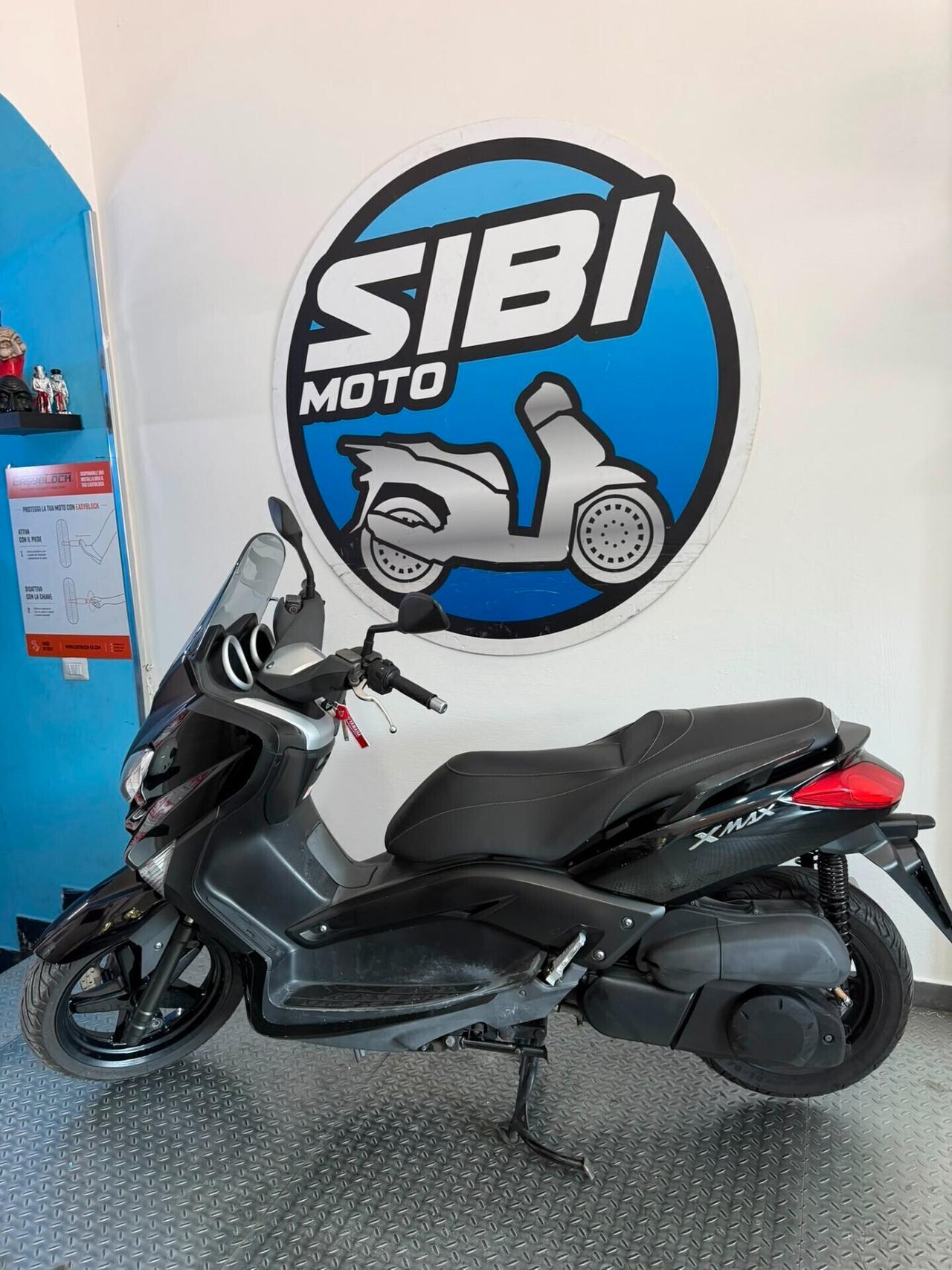 Yamaha X-Max 250