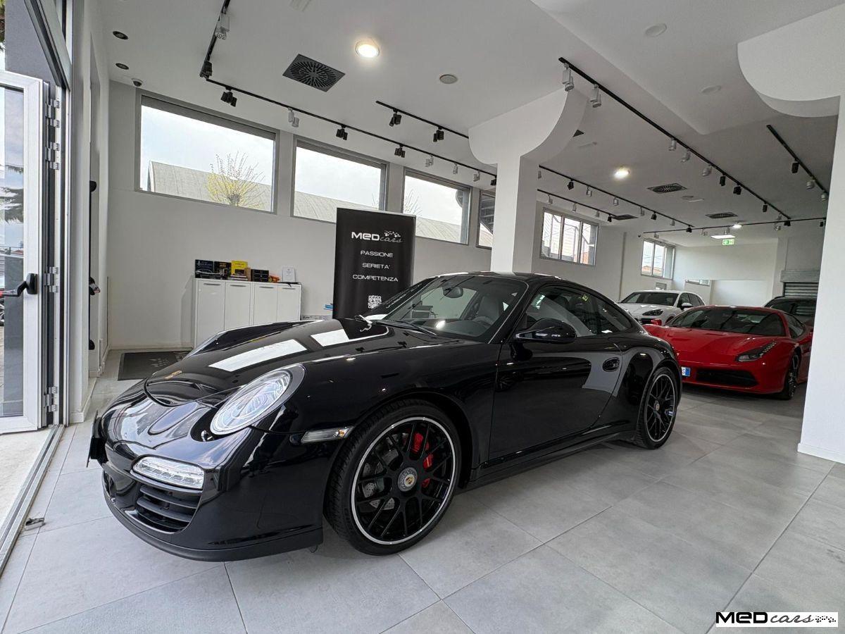 PORSCHE - 997 - 911 Carrera 4 GTS Coupé